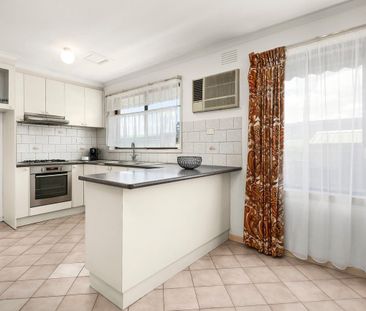 MULGRAVE’S HIDDEN GEM – SPACIOUS FAMILY HOME WITH TIMELESS CHARM! - Photo 1