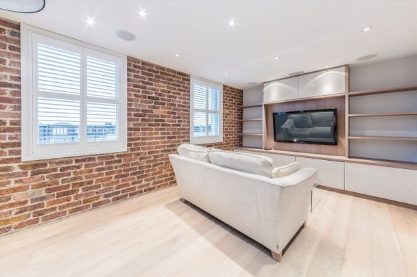 Kingston Road, Wimbledon, SW19, London - Photo 1