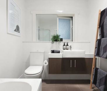 MODERN ART DECO TWO BEDROOM GEM WITH DUAL BALCONIES! - Photo 4