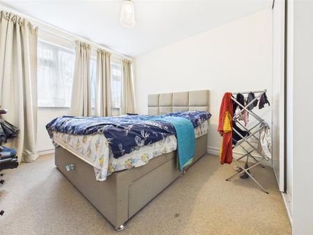 3 bedroom apartment to rent - Photo 5