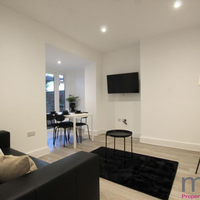 1 bedroom property to rent - Photo 1