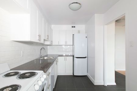 For Lease - 6200 Bathurst Street Unit# 1002, Toronto, Ontario - Photo 4