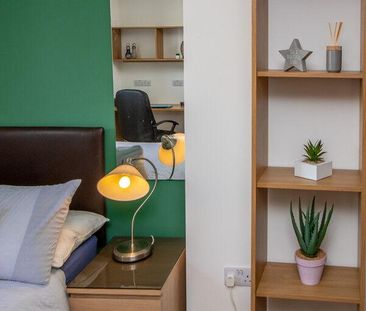 4 bedroom apartment to rent - Photo 3