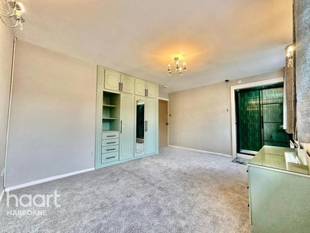 4 bedroom detached house to rent - Photo 2