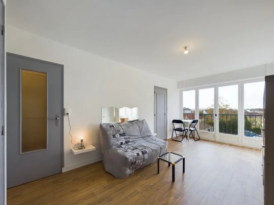 Joli studio meublé, à 2 pas de la ligne 6 de bus - Photo 1