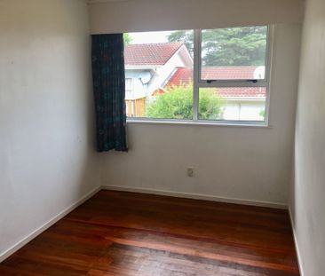 Spacious Family Home in the Heart of Manurewa - Photo 1