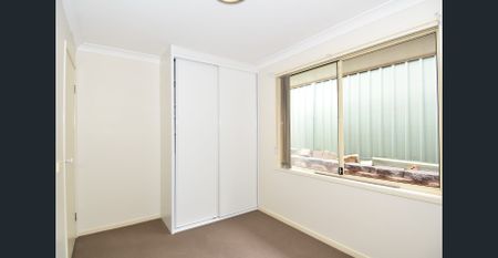 Bright 3-bedroom home in peaceful cul-de-sac - Photo 4