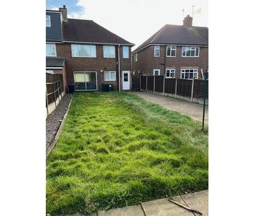 4 bedroom semi-detached house to rent - Photo 5