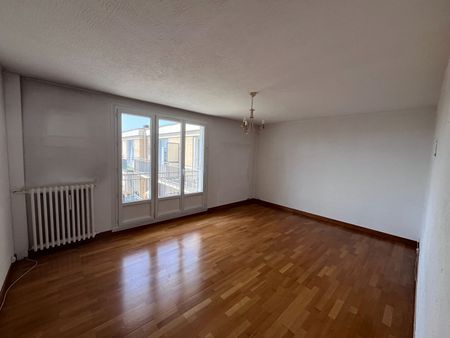 Location Appartement 3 pièces 63m² - Photo 2