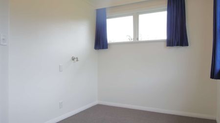 4 Bedroom Family Home - Photo 2