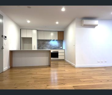 601/23 Batman Street, West Melbourne, Vic 3003 - Photo 4