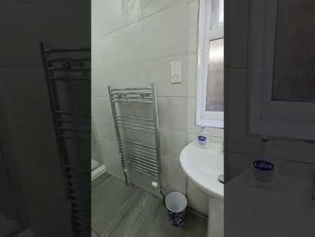 Room in a Shared House, Arnesby Road, NG7 - Photo 2
