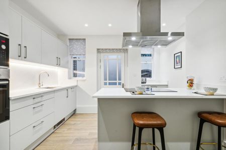 3 bedroom flat to rent - Photo 5