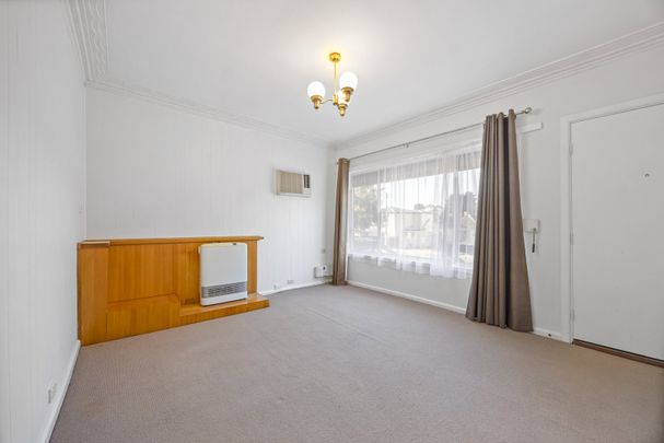 Comfortable Living in Ballarat East - Photo 1