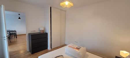 Location Appartement 2 pièces Meublé 42m² ISSY LES MOULINEAUX 92130 - Photo 3