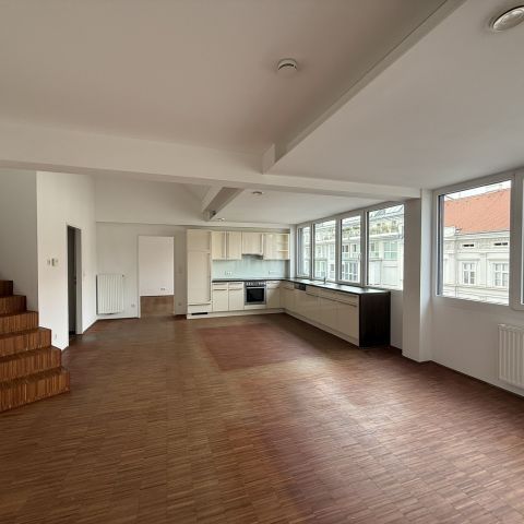 4-Zimmer Maisonettewohnung mit gartenseitiger Dachterrasse und Lift - Photo 1