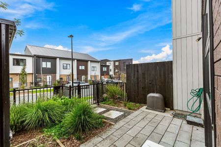 Stunning Two-Bedroom Townhouse for Rent in ... - Photo 4