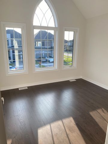 For Lease - 48 Prudhoe Terrace, Barrie, Ontario - Photo 4