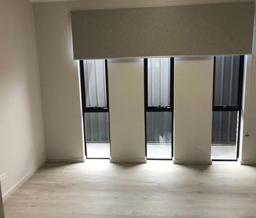 IMPRESSIVE FAMILY LIVING WITH SPACE, STYLE & EXCEPTIONAL ENTERTAINING - Photo 1