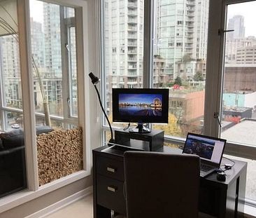 FURNISHED Park view 2bd/2bath+Den in Atelier. Lux Gym & Rooftop Patio - Photo 1