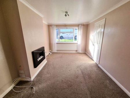 3 bedroom semi-detached house to rent - Photo 2