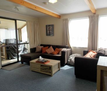 3 Bedroom - 2 Storey - Carport - Photo 6