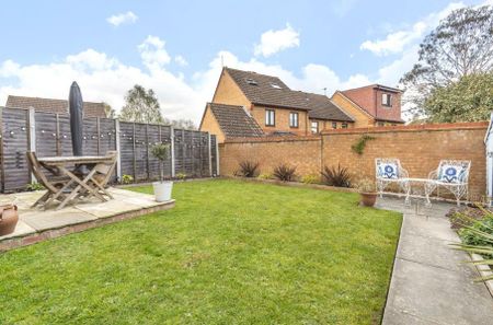 Devoil Close, Guildford - 1 bedroomProperty for lettings - Seymours - Photo 2