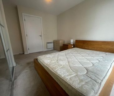 2 bedroom Flat To Let - Photo 5