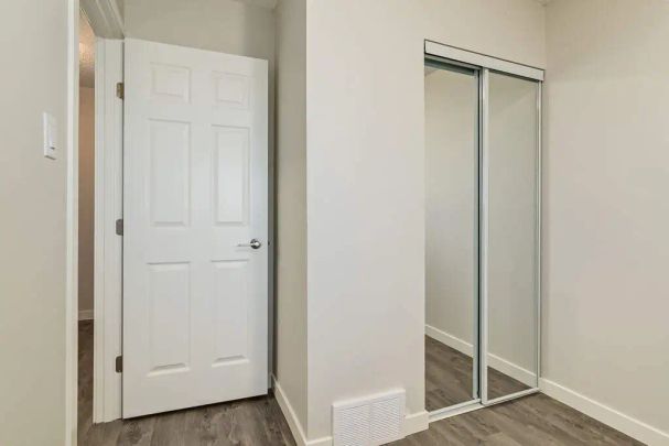 - 3 Bedroom at Poplar Grove - Photo 1