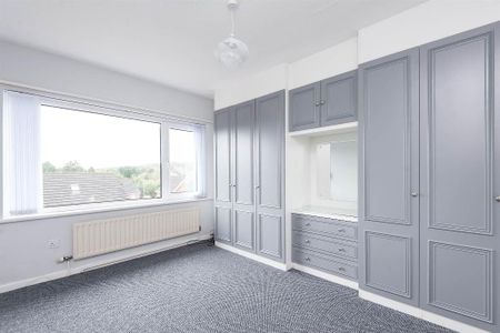 15 Cumberland Drive, Dundonald, Belfast, BT16 2AT - Photo 2