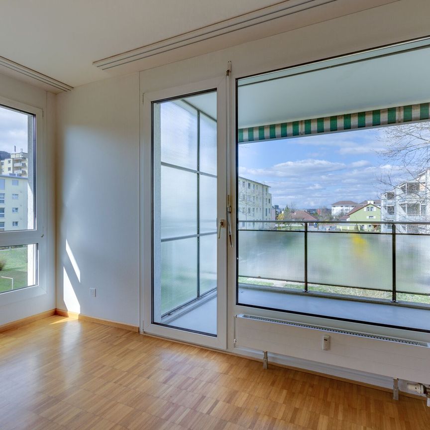 Generous and bright 4.5-room apartment for well-being - Photo 1