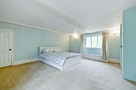 A charming Grade II Listed house - Photo 5