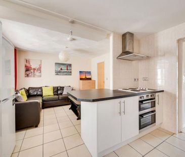 5 bedroom house to rent - Photo 1