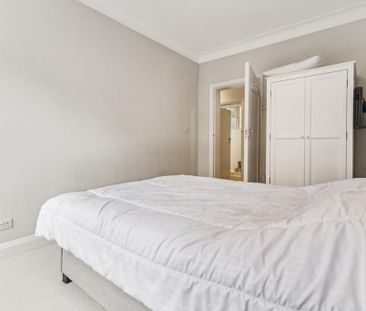 3 bedroom flat to rent - Photo 5