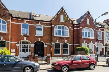 Drakefield Road, Heaver Estate, SW17 - Photo 3