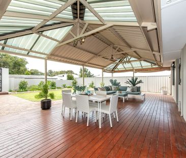 4 Hurley Way, Hillarys, WA 6025 - Photo 2