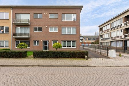 Appartement met 2 slpkm en garage - Photo 5