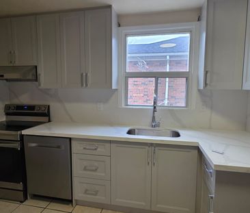 For Lease - 45 Huntington Avenue Unit# Upper, Toronto, Ontario - Photo 2