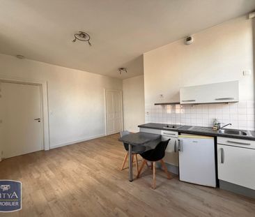 Location Appartement 1 pièce 25m² LAVAL 53000 - Photo 2