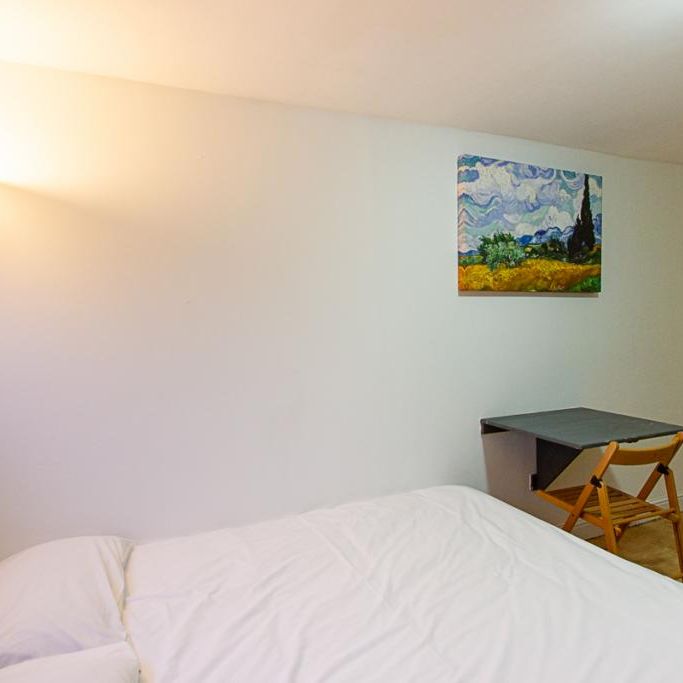 Flat 11 West Cromwell Road, Earls Court SW5 9QL - Photo 1
