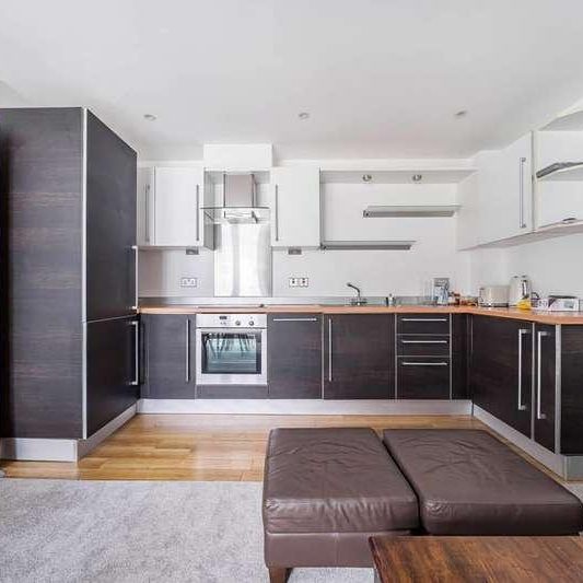 Walnut Tree Close, Guildford, GU1 - Photo 1