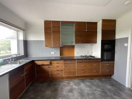 3 bedroom property to rent - Photo 3