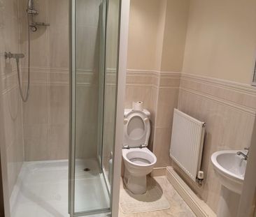 Room in a Shared House, Chaplin Close, M6 - Photo 4