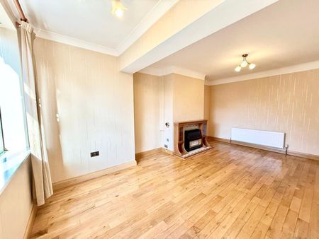 Manston Way, Leeds - Photo 2