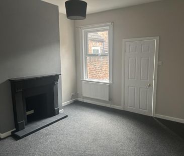 3 bedroom terraced house to rent - Photo 6