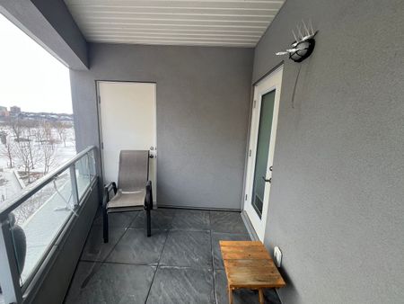 2 Bedroom Condo downtown in The Banks - Photo 5