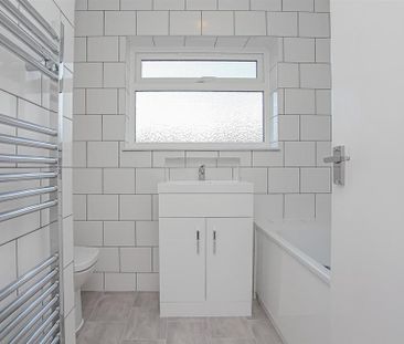 3 bedroom detached house to rent - Photo 5