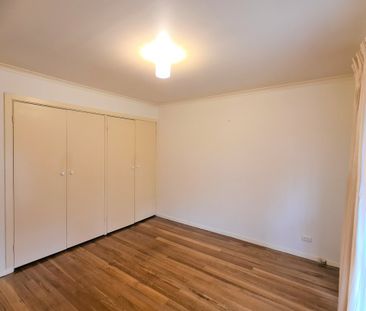 74 Cochrane Street, MITCHAM - Photo 5