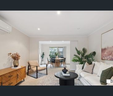 3 Bedroom Easy-Care Living in a Super Convenient Location! - Photo 3