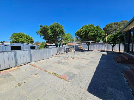 Super Clean & Fresh 4x1 **Open Friday 28th Nov 4.45pm to 5.00pm** - Photo 2